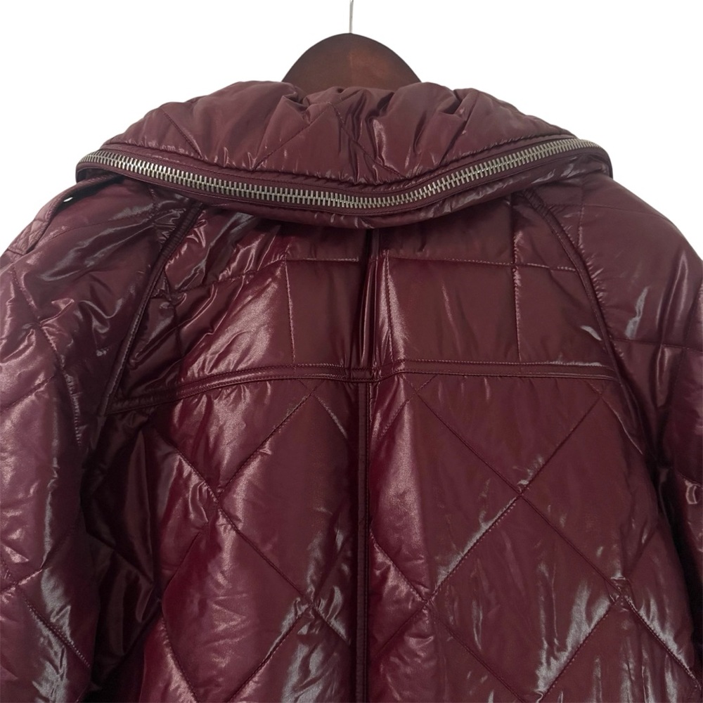 Burberry Quilted Burgundy / Mahogany Red Women's Puffer Jacket with Hood. XL NWT - Picture 5 of 9